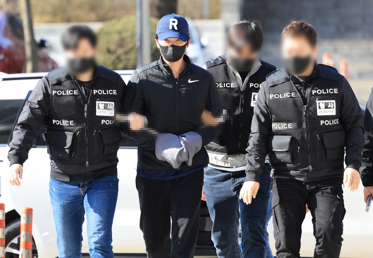 거절할 수 없었던 선배 오재원의 협박…어긋난 카리스마, '자진 신고' 8…