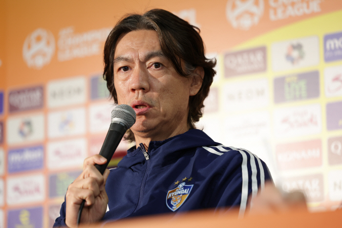[현장인터뷰]'ACL 결승 한 걸음' 홍명보 감독 "1차전 승리 잊고, …