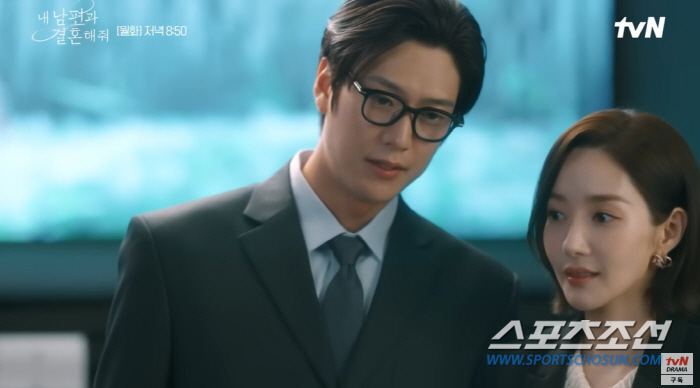 [이정혁의 수다톡톡]'25㎝차' 나인우♥박민영→'27㎝차' 변우석♥김혜윤…
