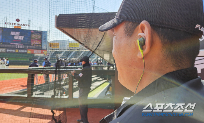 "수신기 지급, ABS 요원 적극 개입" 초유의 심판해고 그 이후…, K…
