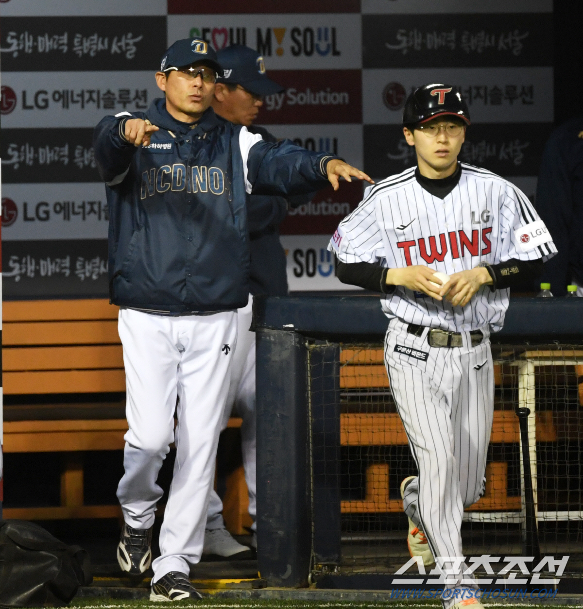 NC발 핵폭탄 여파, 더그아웃 ABS 수신기 첫 가동...강인권 감독 "…