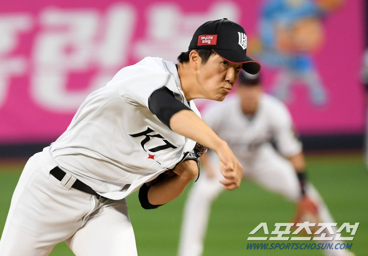'신인왕' 앞 당찼던 루키의 호투…선발 2G 연속 5이닝 소화, 5선발 …