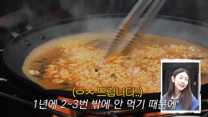 한혜진, 운동+식단으로 완성한 '탄탄 복근'..."먹고싶은 욕구 눌러" …