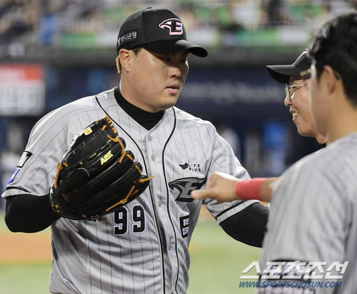 창원→수원, 인천→부산…'영구결번 예약' 37세 레전드, 축포 터트릴 수…