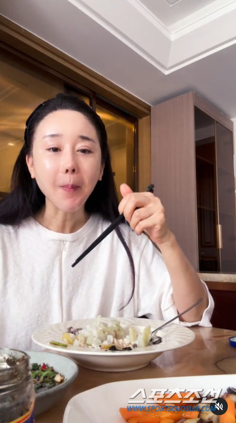 '베트남→중국' 이사 함소원, '♥진화'와 부부싸움…"지금 말 안하고 있다"