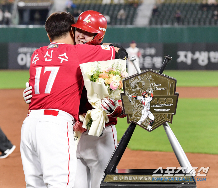 '468홈런' 전인미답 고지 오른 최정, 리빙레전드의 속내 "후련하네요"…