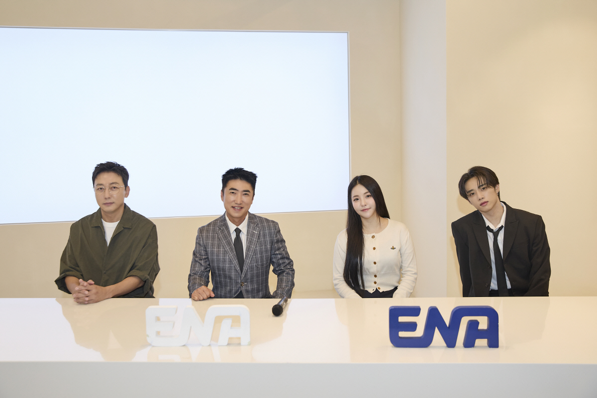 [SC인터뷰] "빛나는 ★ 찾고파"…기획사 대표 된 탁재훈, '하입보이스…