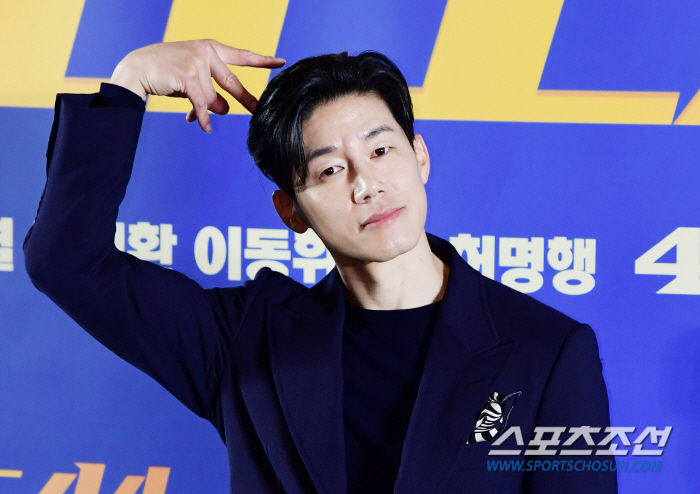 '범죄도시4' 4세대 빌런 김무열, 오늘(25일) '정희' 출격..본격 …