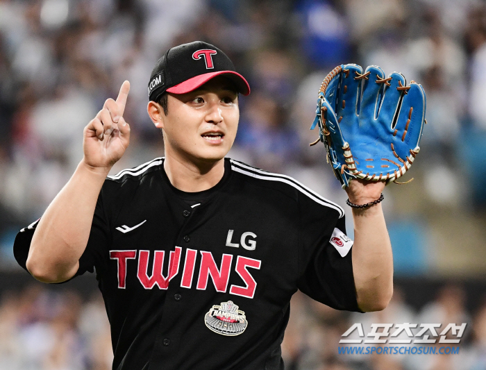 경기전 파트너가 아닌 전날 뛴 포수와 얘기한 선발투수의 숨은 뜻. LG …