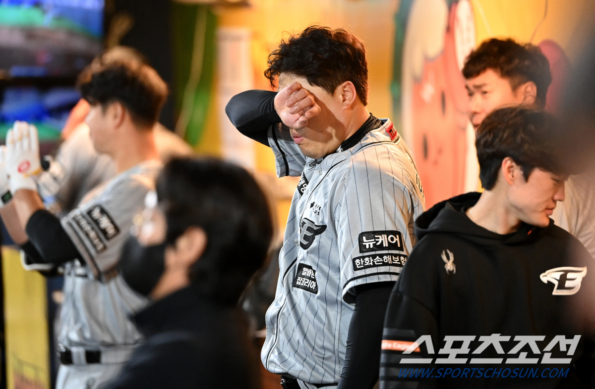 류현진이 분노 표출하자, KBO 해명 자료 배포 "해당 투구 데이터 보여…