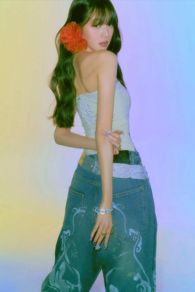 아이브 장원영X레이X이서, 독보적인 긱시크룩…'아이브 스위치' ON