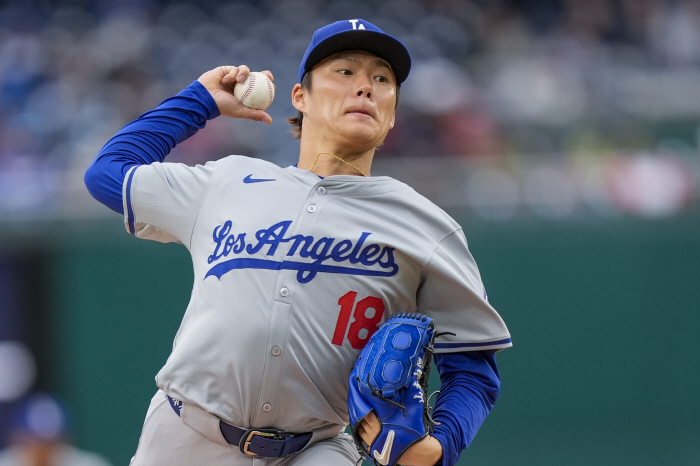 "죽을 뻔했다더군, 오늘처럼만 던져!" LAD 감독, '6이닝 무실점' …