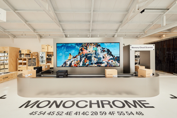 "추억 배송 완료" 방탄소년단 팝업  'BTS POP-UP : MONOC…