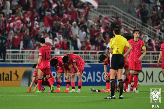 "올림픽 진출 실패, 협회 책임" 결국 고개 숙인 대한축구협회 "실패 반…