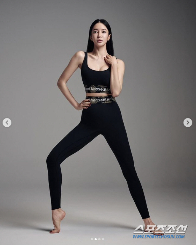 '임신 안 한 사람보다 배가 더 안 나와'. 김윤지, '임신 6개월' 납…