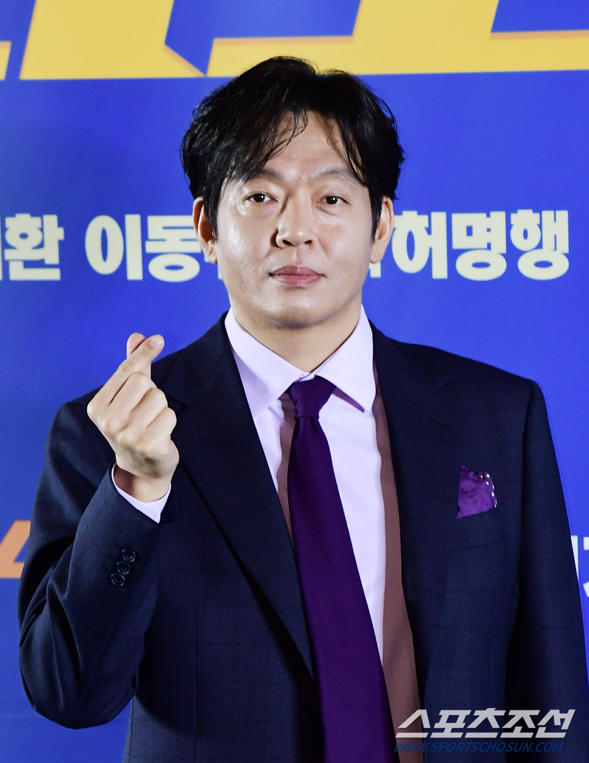 [SC이슈] "진실의 방 대신 결혼식장으로"…장이수X제이환 본체 박지환,…