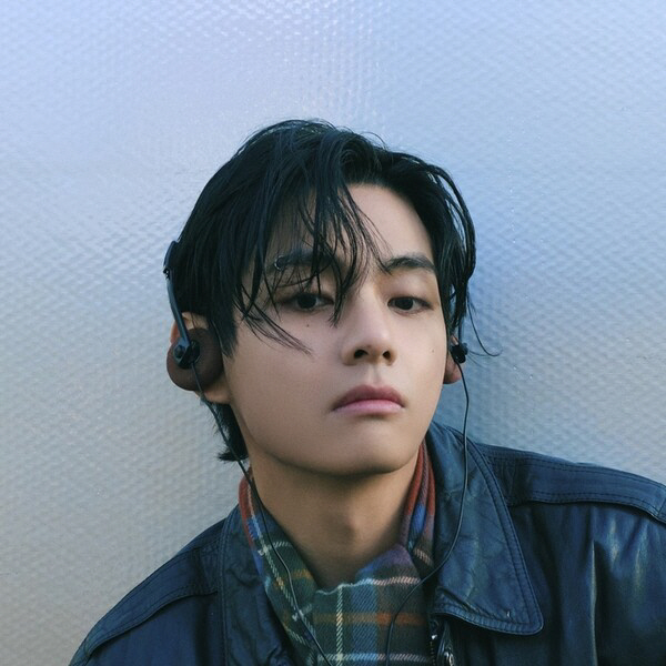 뷔→제이홉→RM, 입대 후에도 열일...BTS '군백기' 채운다[SC이슈…