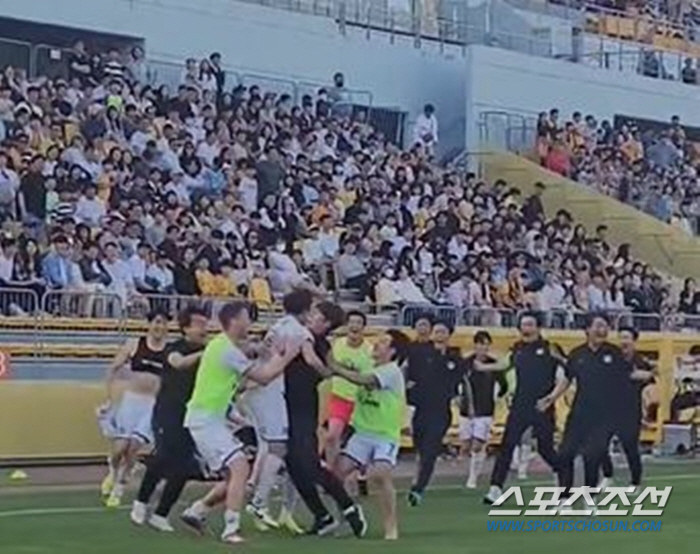 '수엡극장X3연승X3위" 후반96분 골대 향해 달린 '투혼 센터백'김태한…