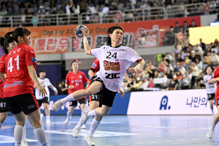 '강경민 12G 7AS' SK슈가글라이더즈, 챔프 1차전서 삼척시청 제압…