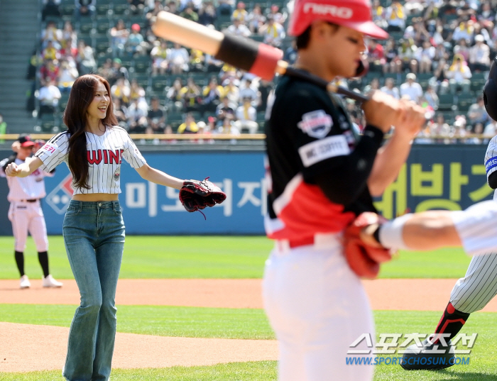 유부남 박찬호, 총각 김도영에게 선두타자 양보...마침내 시구 4연패 끊…