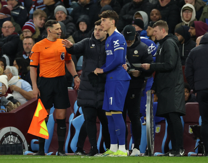 "英축구 이미지 손상시키는 판정" VAR 극장골 취소→승리 도둑맞은 포체…
