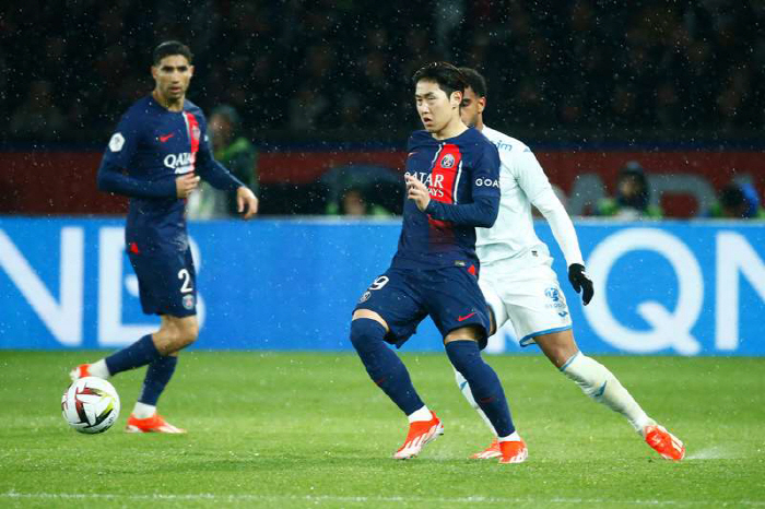 이강인 발끝에서 '우승 승점' 나왔다! 시즌 3호 도움 → PSG 리그 …