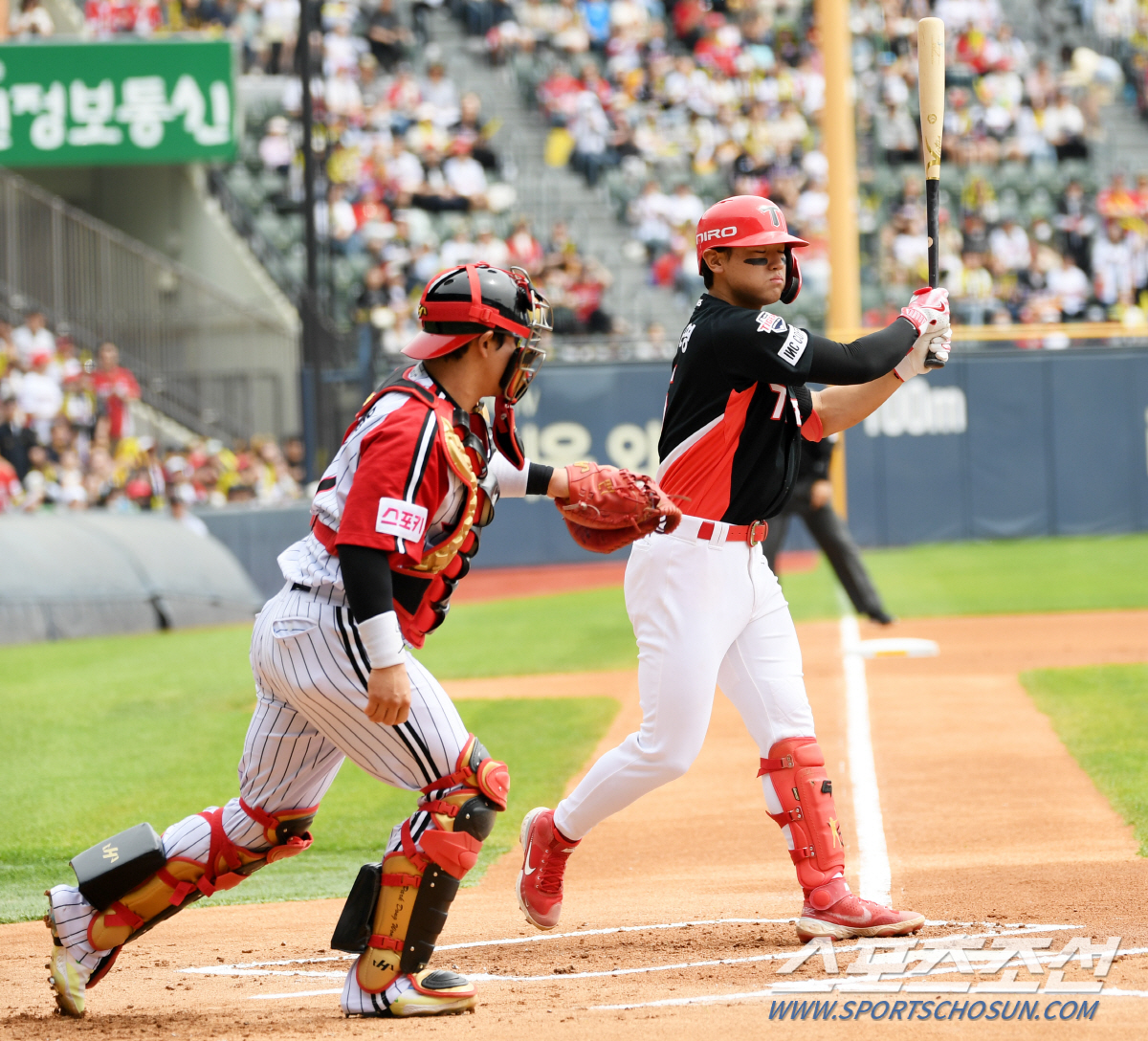 '경기 뒤집은 기습번트' 진짜 천재 김도영의 진가...타이거즈가 1위를 …