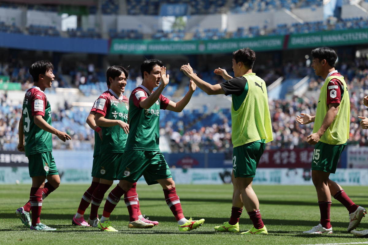 "축구는 몰라요" 이유있는 김천 상무의 1위, 이동경 공백은 어떻게 메울…