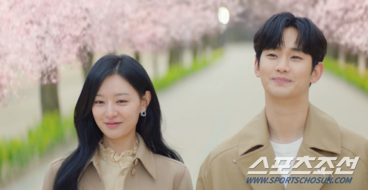 [종합]'눈물의 여왕' 업&다운은? 김지원·김수현 '업'→박지은 뛰어넘지…