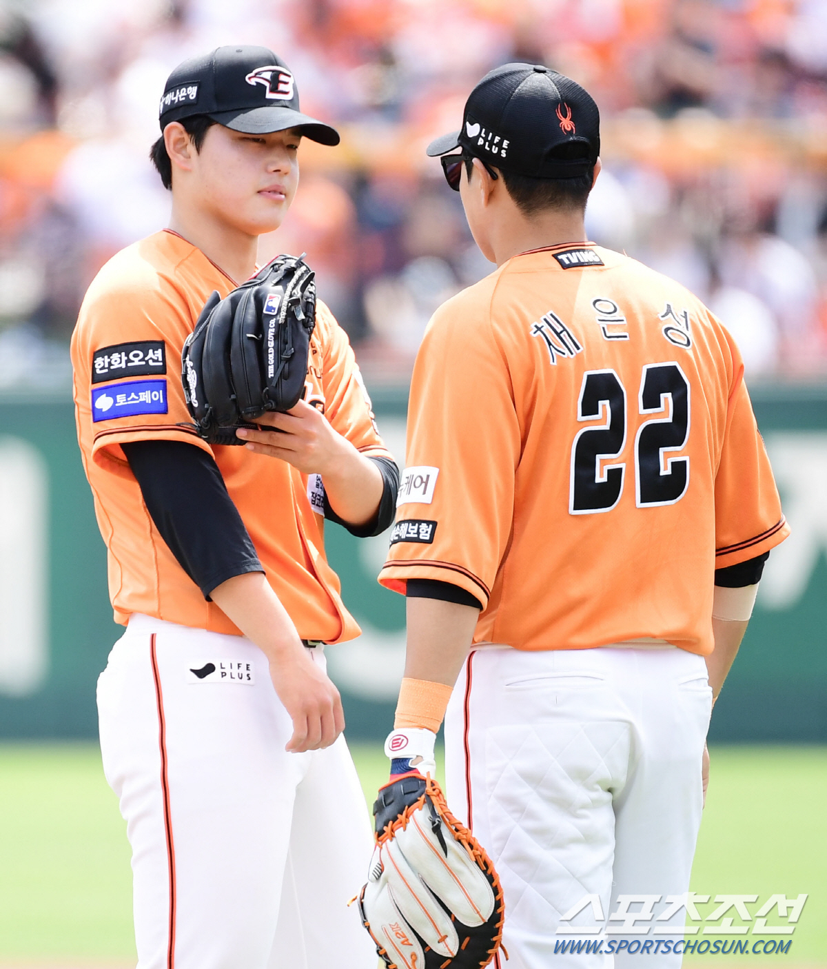 ERA 8.78 문동주 결국 2군행…'마황' 황성빈 재활군 이동·한동희 …