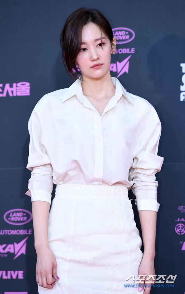 한소희·전종서, '사생활 논란' 딛고 재기 성공할까..'동갑내기 버디'의…
