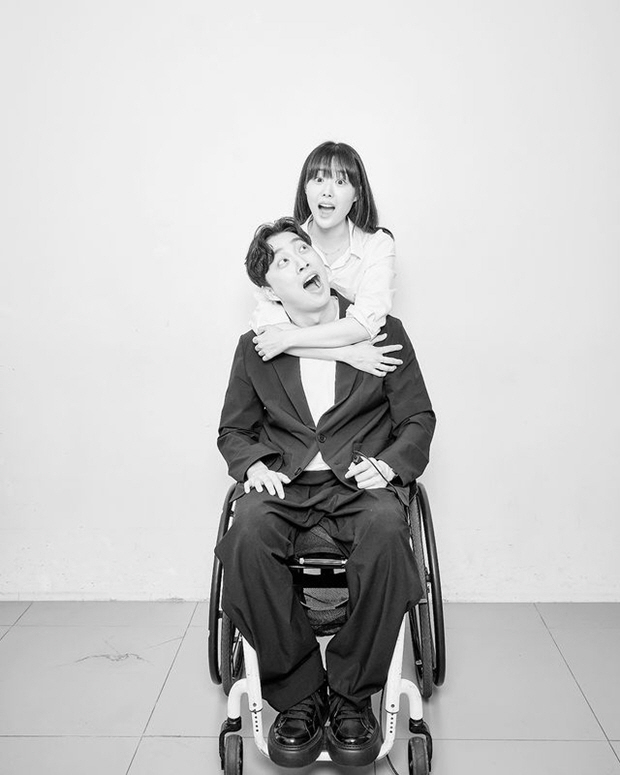 [SC이슈] 송지은♥박위 "안타까운 소식, 주최 측 통보로 행사 취소"