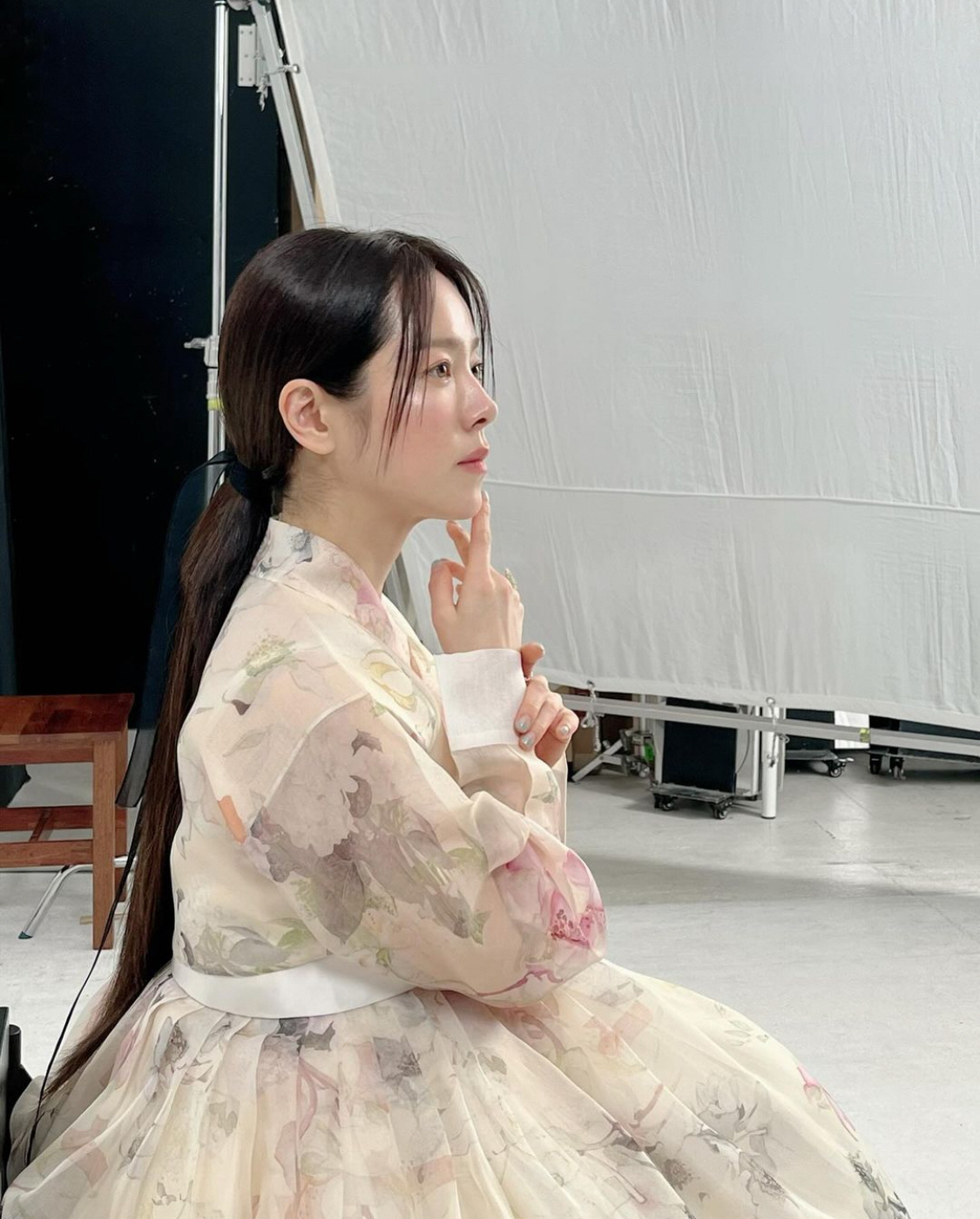 한지민, 퍼스널컬러 한복..단아+청순美 폭발