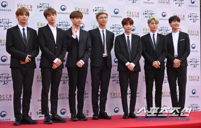 'BTS 졸업' 대학 측 "명상단체와 연관 無...슈가 추천, 데뷔 전 …