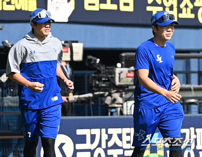 '예의 바른 아기 사자들' '굴비즈' 김지찬 이재현이 그라운드로 달려 나…