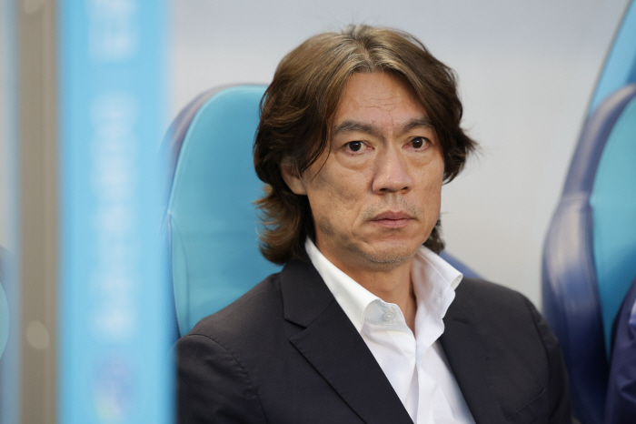 [현장인터뷰]홍명보 감독 "강윤구 최강민 깜짝골, 우리 팀에는 큰 힘이 …