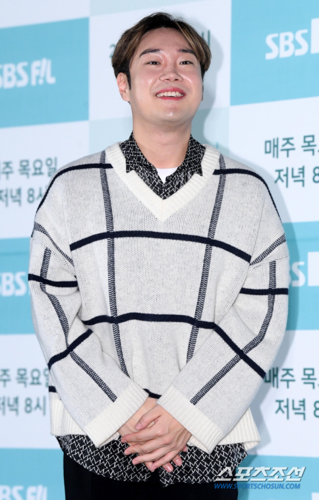 유재환 '사과'는 했지만…"성추행은 전혀 아니다, 법적 심판 가능"  […