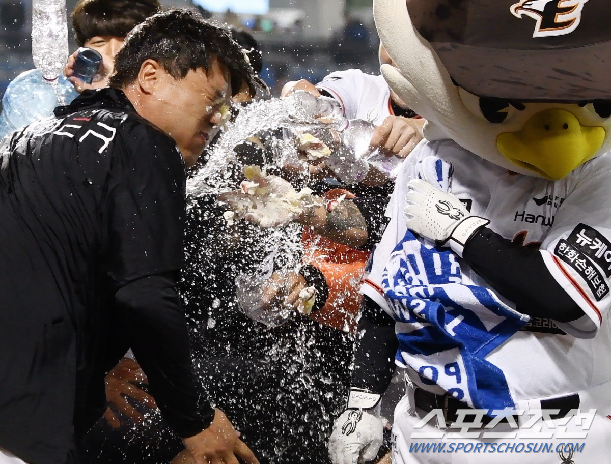 100승 축하, 누구보다 진심이었을텐데…영상 통화로 전한 '현진바라기'의…