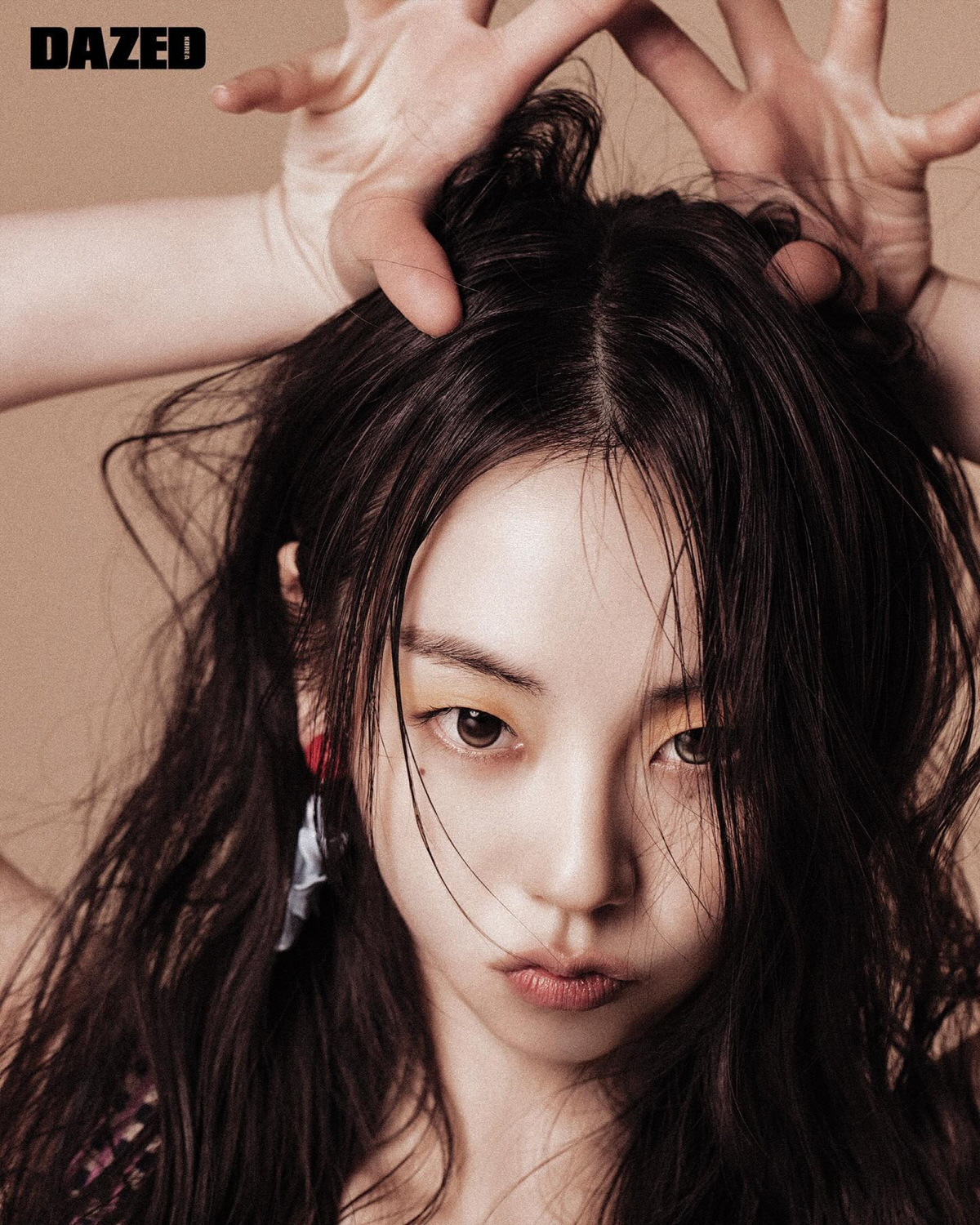 "진짜 안소희 맞아?"…파격 화보에 '깜짝' 성숙한 섹시美에 '입틀막'