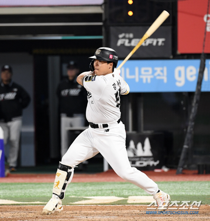 '괜히 1위가 아니네' KIA 후보만 3명…김도영? 최정? 월간 MVP …