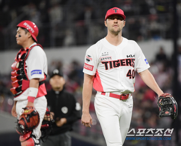 'EEEEE' 실책쇼로 자멸한 KIA, KT 적지서 12-5 승리 '위닝…