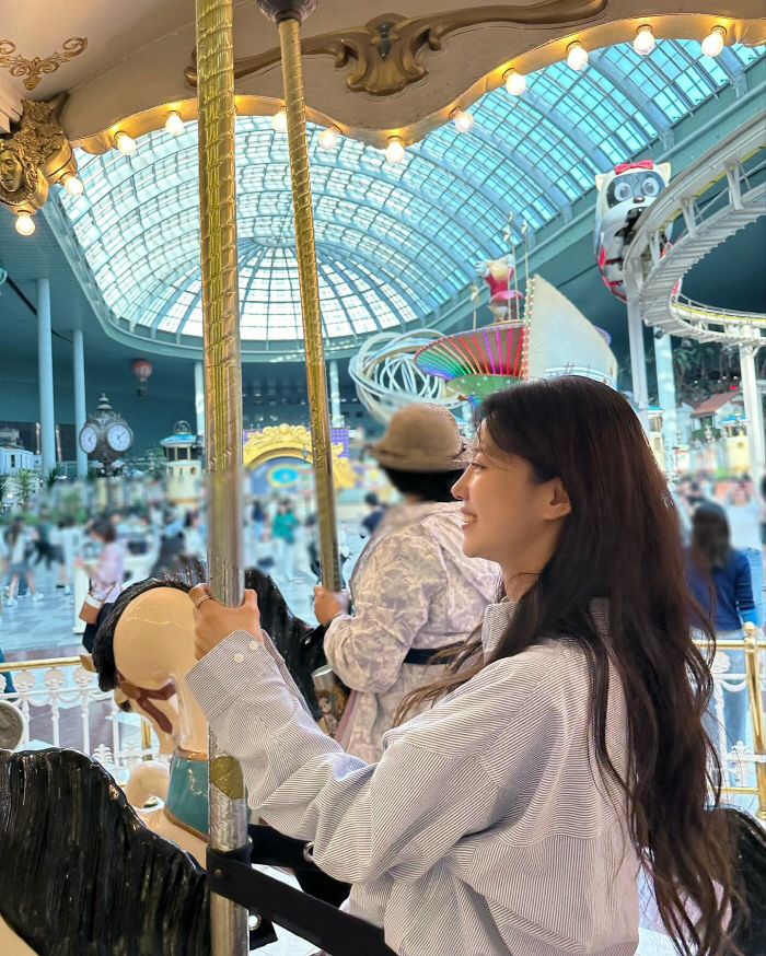 '송범근♥' 미주, 놀이공원 데이트 인증..'Photo by'가 반전!
