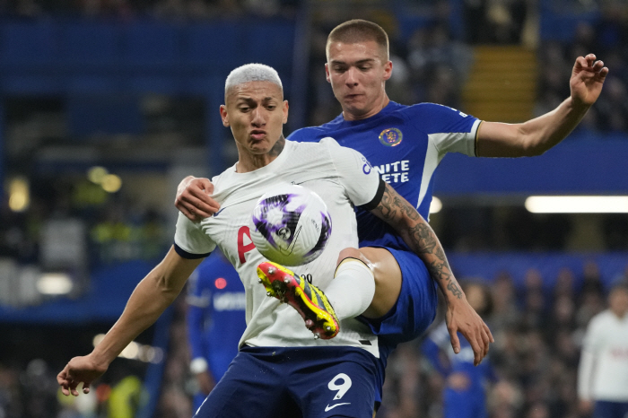 '이것이 EPL 초보감독의 한계?' 급격히 무너지는 토트넘, 끝내 4위 …