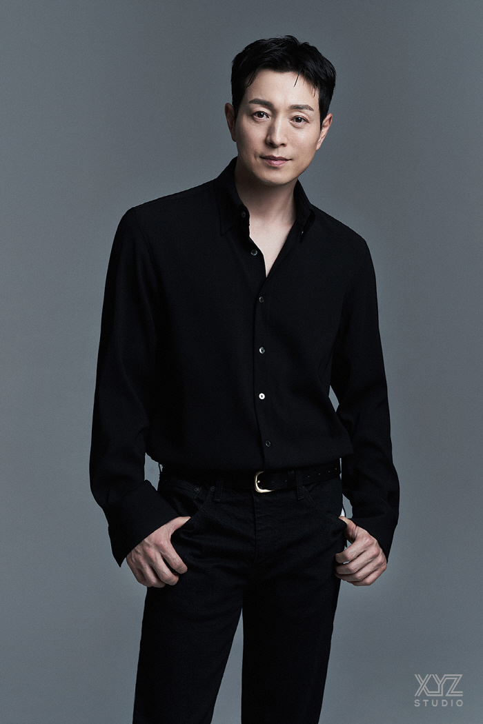 [공식] 정성일도 키이스트 떠나 엑스와이지 스튜디오行..장윤주·조보아 한…