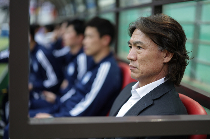 [현장인터뷰]'5연승' 홍명보 감독 "1위 큰 의미없어→그래야 조현우→팬…
