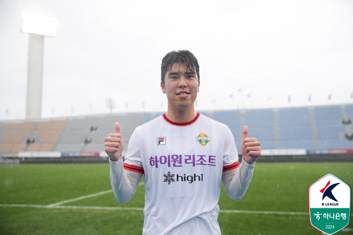 '오렌지빛 4위 반란'강원 윤정환 감독"모두가 우릴 강등팀이라고 하지만.…