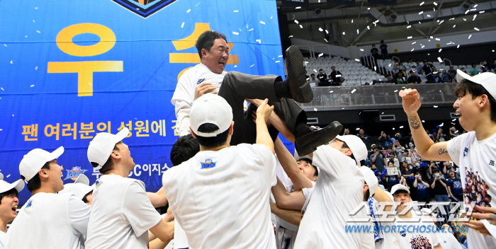 [KBL챔프전]'우승 명장' 전창진 "저를 믿고 도와준 모든 분들께 뜨거…