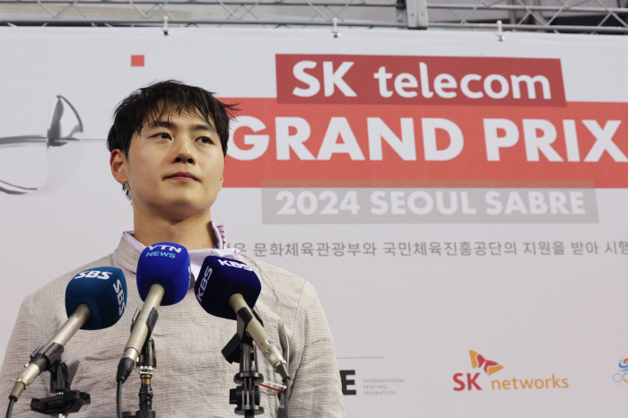"파리올림픽 과정,다시 초심" '디펜딩챔프'오상욱,8강서 美복병에 석패.…