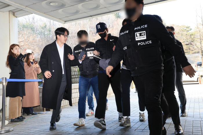 '현역 타팀 선수면 어떡하나' 끝나지 않은 오재원 파문, 추가 소환된 5…