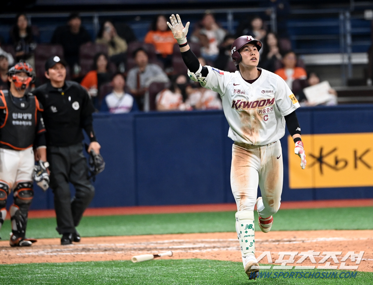 '월간 MVP 후보도 아닌데…' 예비 빅리거, 기여도로 'KIA 천하' …